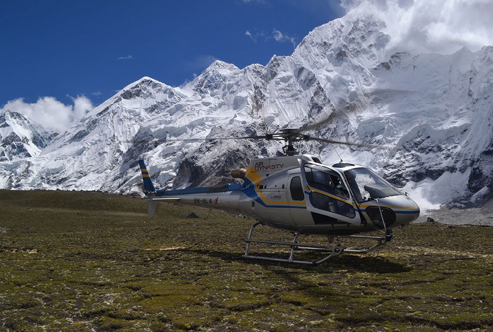 everest-helicopter-tour-1024x690